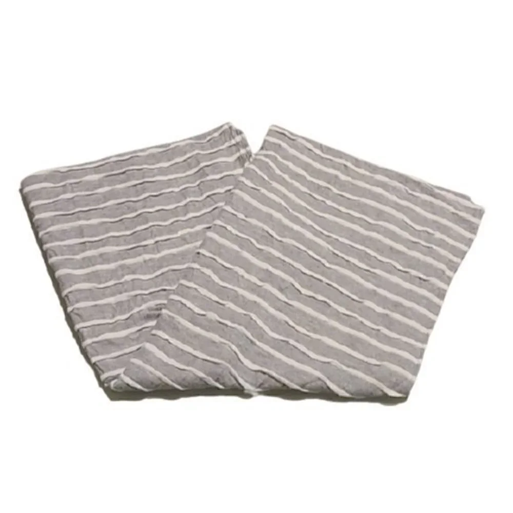 [Eddie Bauer] Gray & White Infinity Scarf